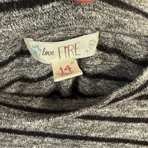 Love Fire Gray and Black Striped Short Sleeve Tee - Picture 3 of 4
